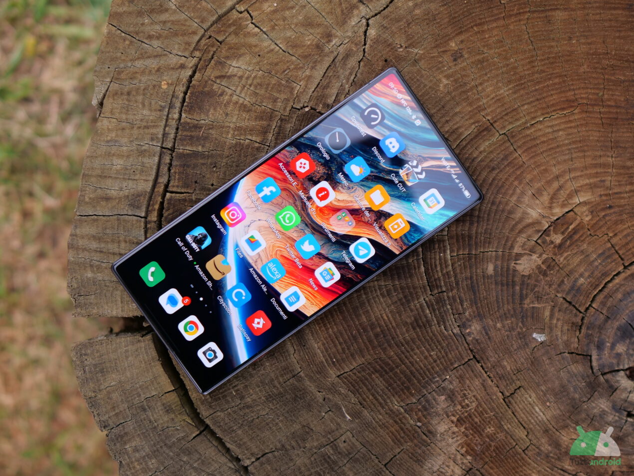Nubia REDMAGIC 8 Pro fatto a pezzi in video