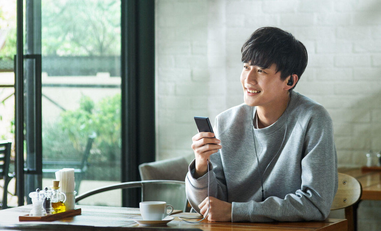 Sony NW-A306 è un moderno walkman digitale con Android pensato per gli audiofili