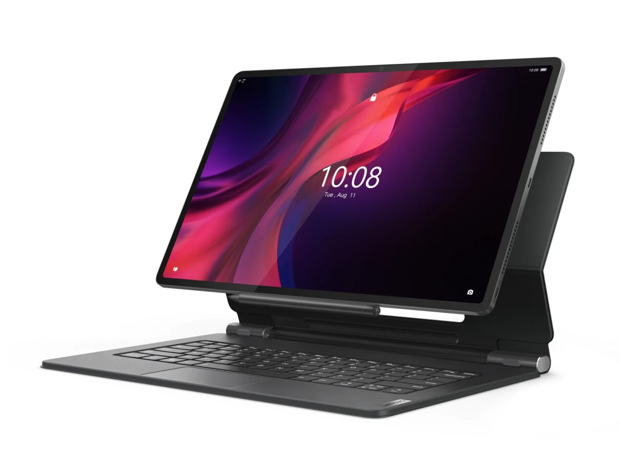 Lenovo porta in Italia Tab Extreme e il blocco note digitale Smart Paper