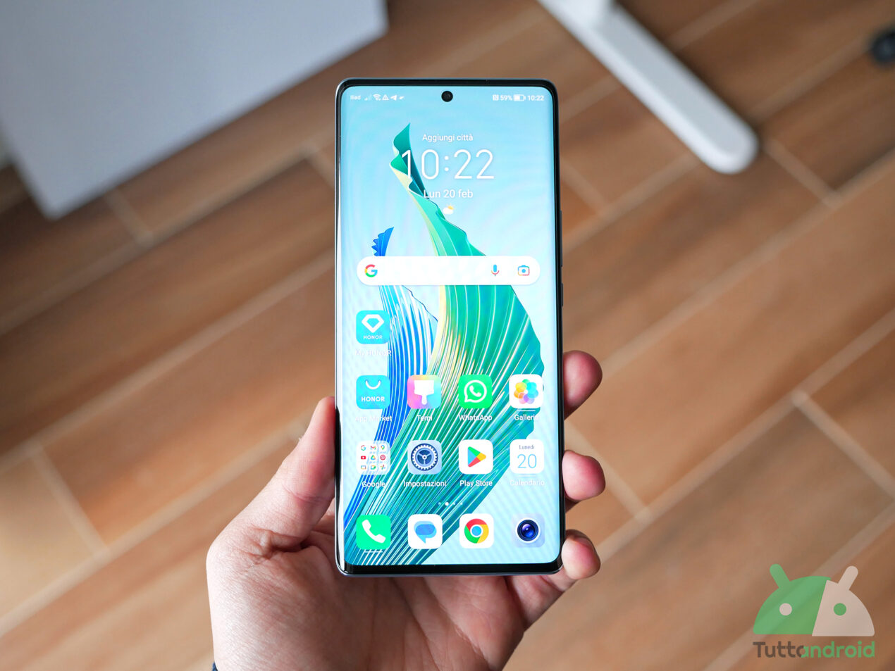 HONOR Magic5 Lite è acquistabile in bundle e con accessori in regalo