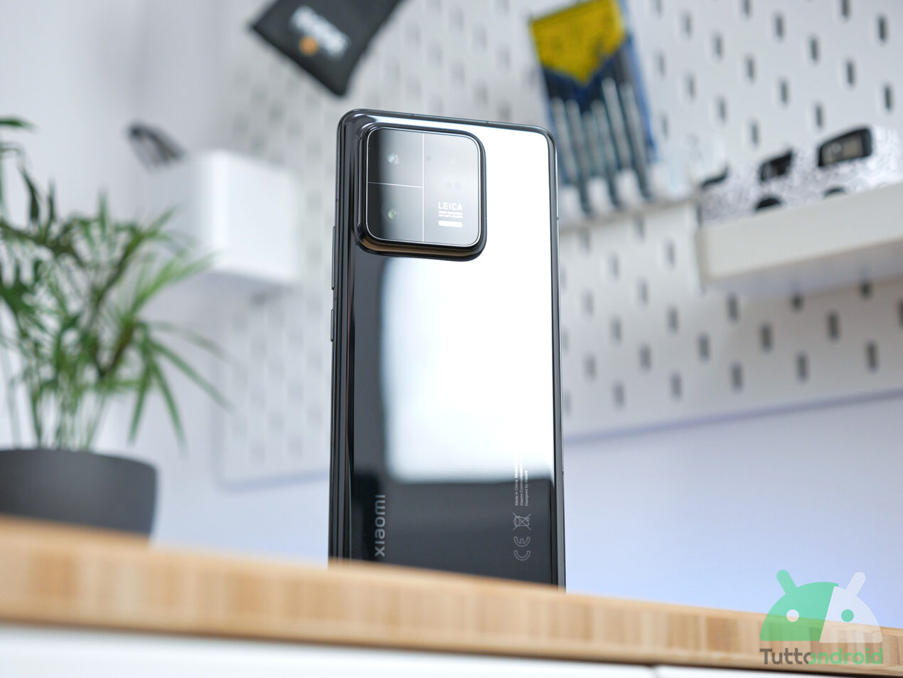 Xiaomi 13 Pro scende di altri 100 euro rispetto all'offerta di lancio