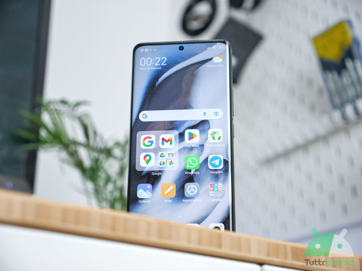 Xiaomi 14 Pro avrà cornici molto più sottili rispetto al predecessore