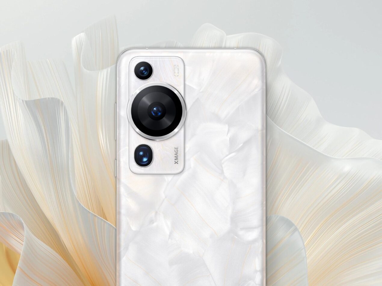 HUAWEI vuole riprendersi il 5G: riemerge il progetto della cover con eSIM