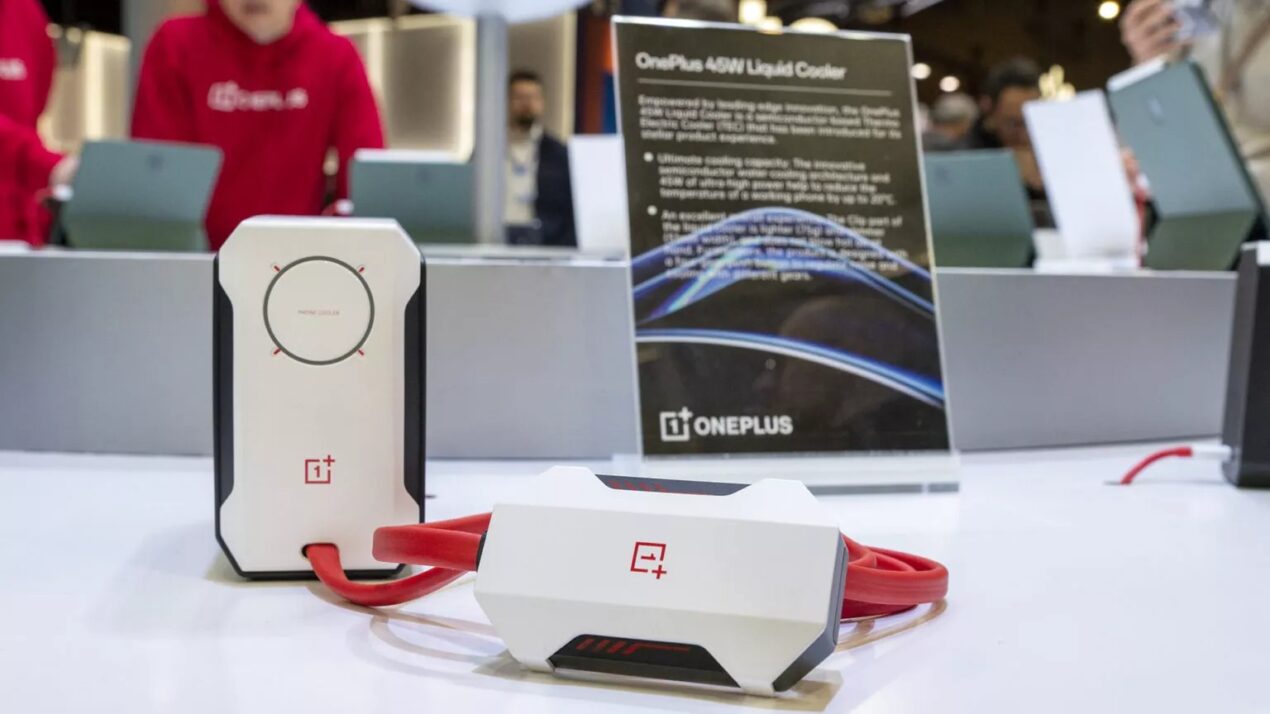 OnePlus presenta un sistema di raffreddamento a liquido per smartphone