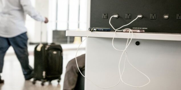 smartphone stazioni ricarica usb