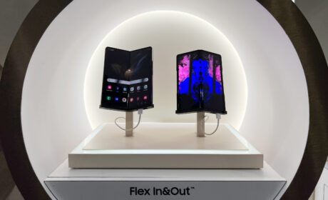 Samsung Display Flex In & Out