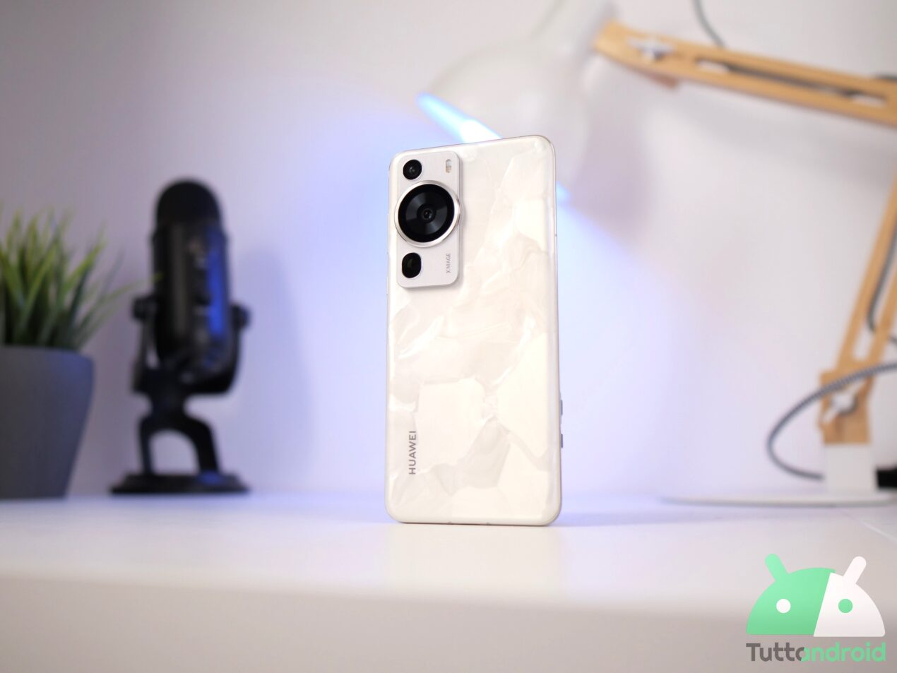 La serie Huawei P70 e Redmi Note 13 Turbo escono allo scoperto in vista del lancio