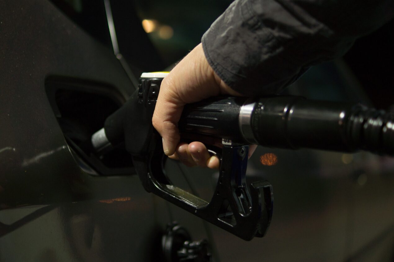 Carbu: l'app per risparmiare quando fai il pieno di carburante