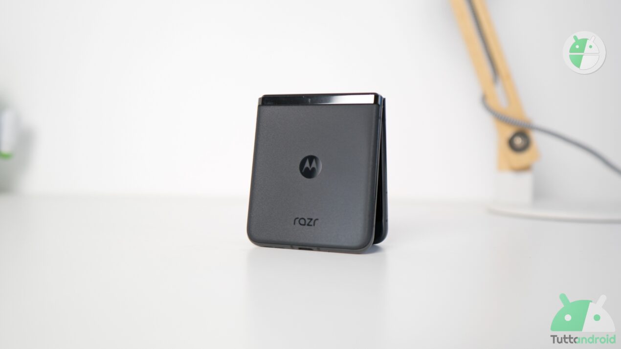 Il design di Motorola Razr 60, Razr 60 Ultra ed Edge 60 anticipato da tantissime immagini