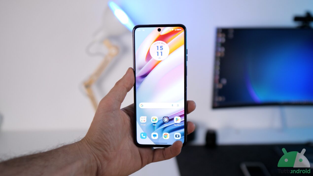 Motorola Razr 40 è disponibile per l'acquisto in Italia
