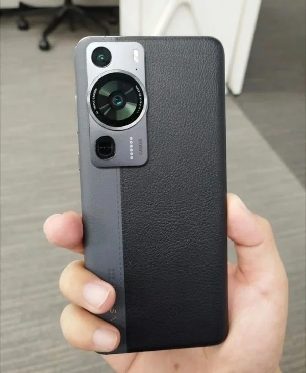 HUAWEI P60 Pro con scocca in pelle