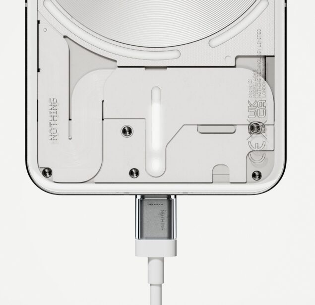 Nothing Phone (2) batteria