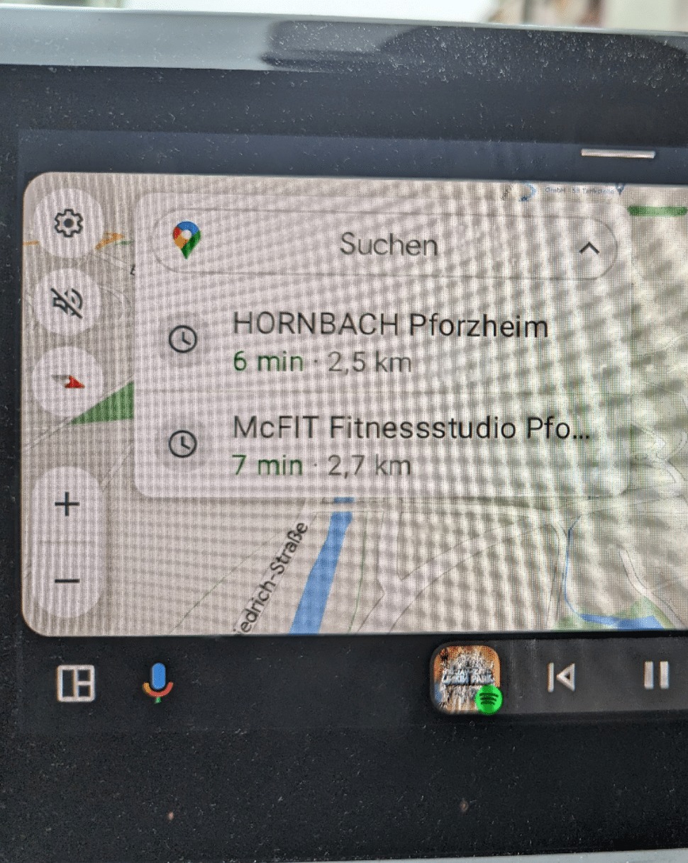 Google Maps modifica disposizione tasti Android Auto