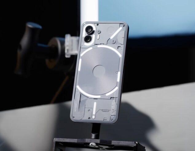 Nothing Phone (2)