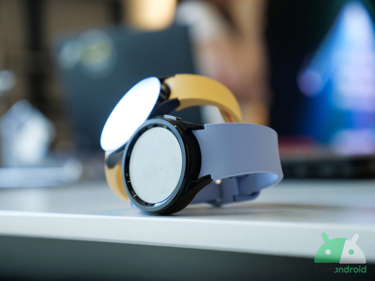 Amazon sconta tanti smartwatch e smartband col suo Black Friday