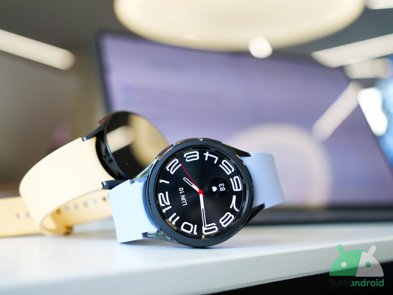 Continuano gli aggiornamenti Samsung: coinvolti ancora smartwatch e tablet