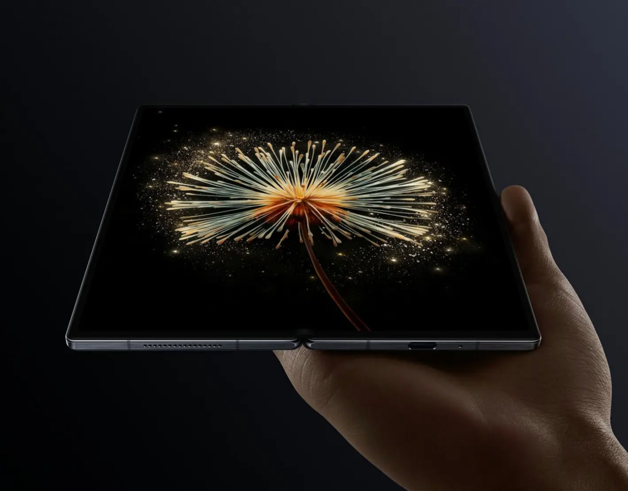 Xiaomi MIX Fold 3 è dietro l'angolo: prime immagini ufficiali e data di lancio