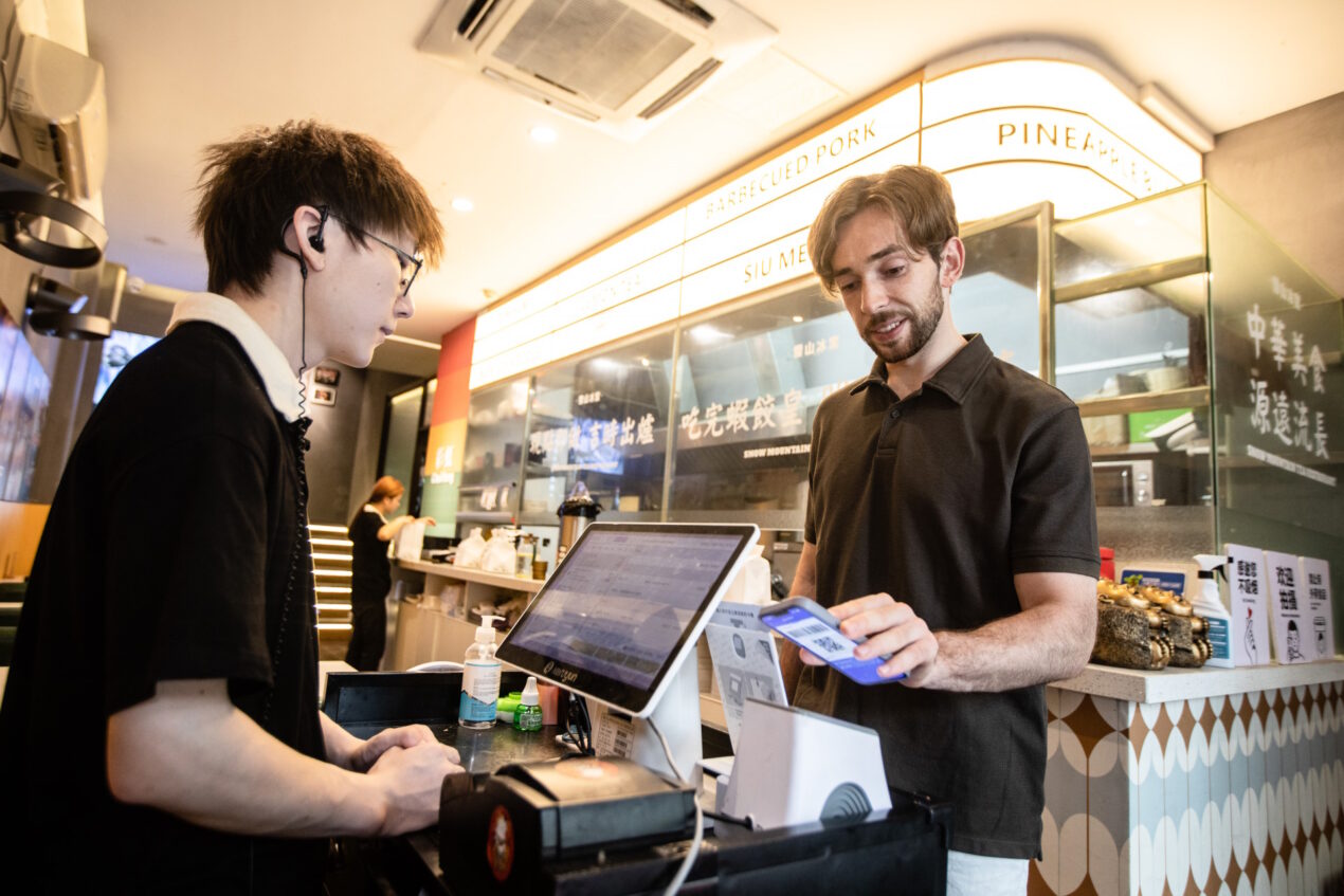 Alipay annuncia una versione internazionale dell'app pensata per i visitatori