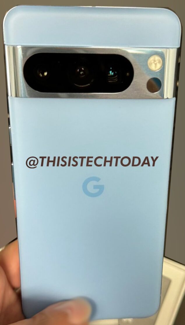Google Pixel 8 Pro - spotted in Bay