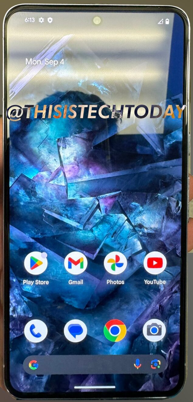 Google Pixel 8 Pro - spotted in Bay