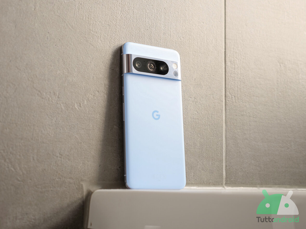 Un teardown dell'APK di AICore ci permette di scoprire qualcosa in più sull'app