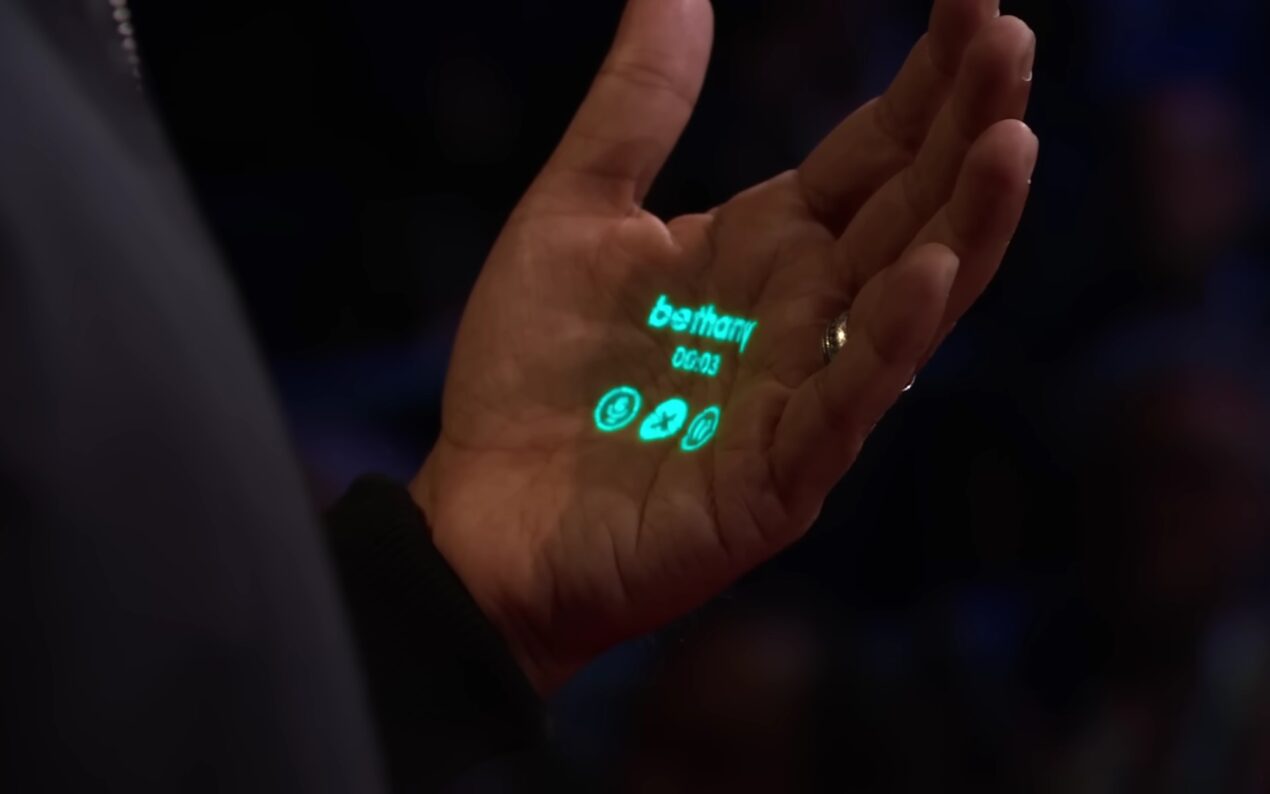 Costerà 700 dollari questo smartphone futuristico senza display