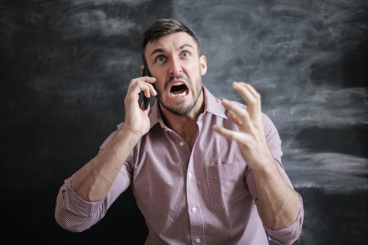 Stop al telemarketing aggressivo per luce e gas: da oggi serve il consenso esplicito