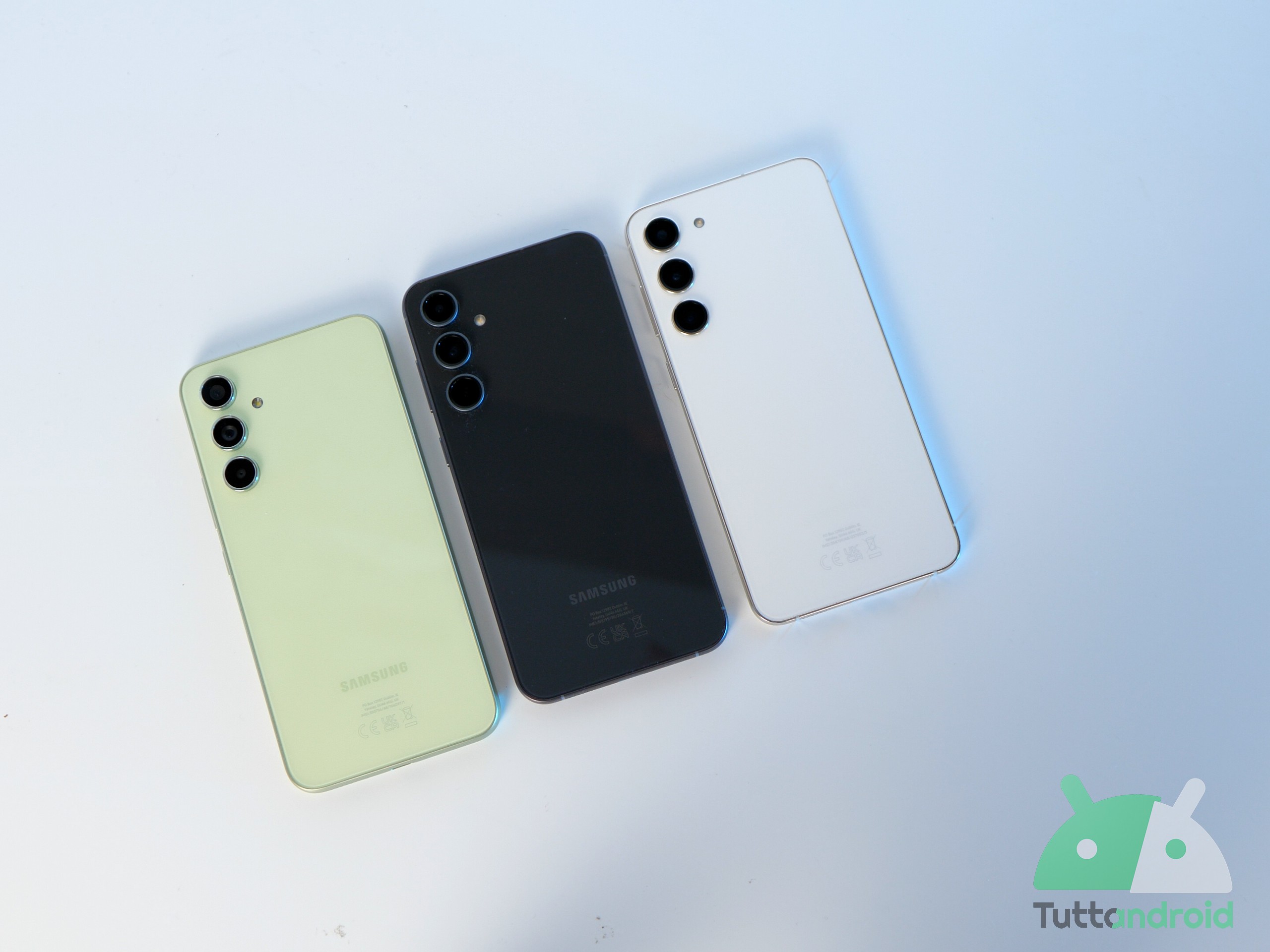 Ecco la prima immagine reale di Samsung Galaxy S25 FE con una caratteristica molto importante Ecco la prima immagine reale di Samsung Galaxy S25 FE con una caratteristica molto importante