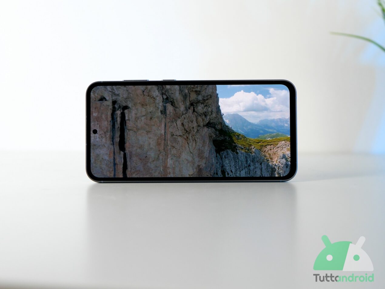 Samsung aggiorna Galaxy S23, S21, S23 FE e S20 FE 5G: ecco le novità