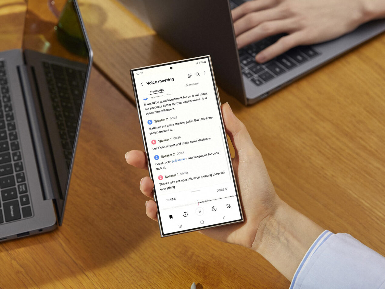 Google sale sul palco dell'Unpacked e svela novità in collaborazione con Samsung