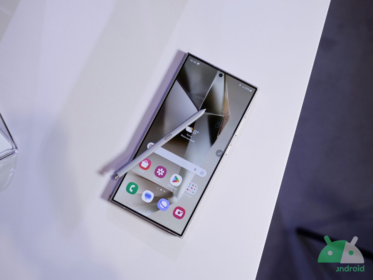 Samsung ha copiato la peggiore idea di Apple per l'AOD dei Galaxy S24