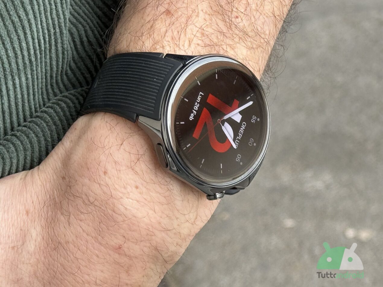 OnePlus Watch 2 è ufficiale con doppio chip, doppio OS e offerta di lancio