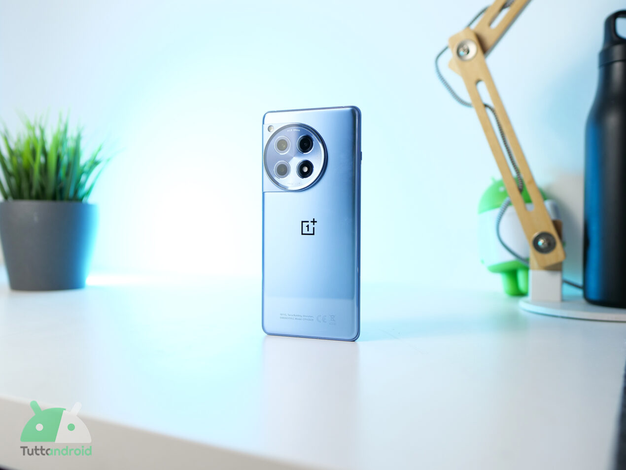 Recensione OnePlus 12R: bello come un top, ma costa meno