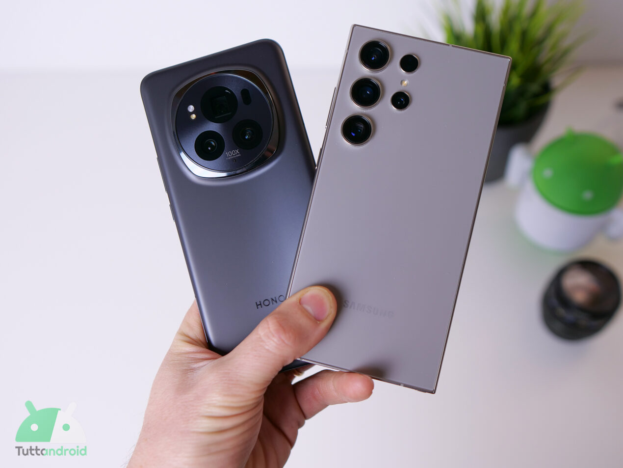 Micron collabora con Samsung e HONOR, fornendo il nuovo modulo UFS 4.0 ultra-compatto