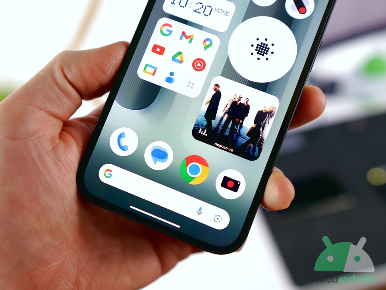 Aggiornamenti importanti per Nothing Phone (1), (2a), OnePlus Open e POCO F4