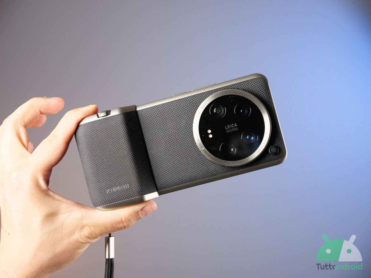 La condensa sulla fotocamera di Xiaomi 14 Ultra non è un problema tecnico
