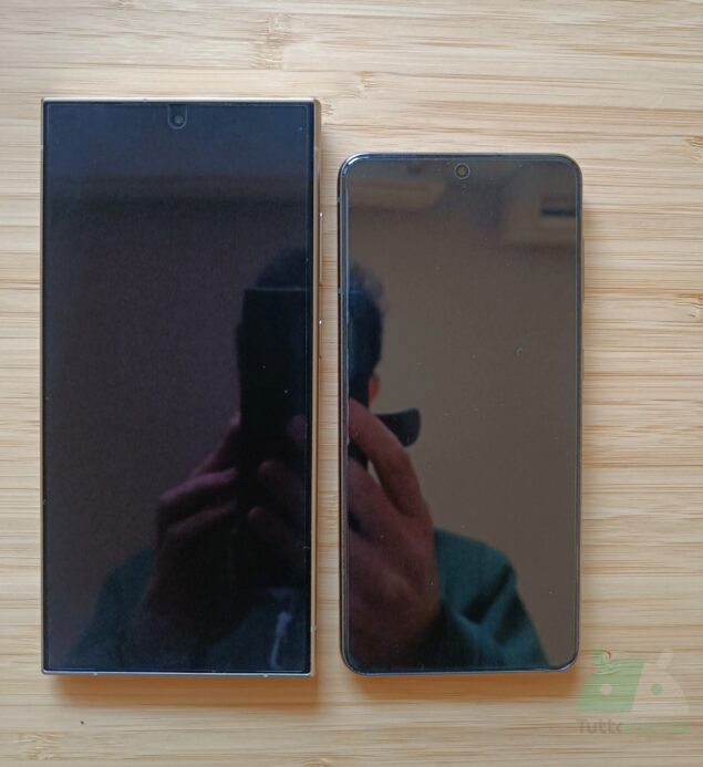 Samsung Galaxy S24 Ultra: vetro antiriflesso con pellicola
