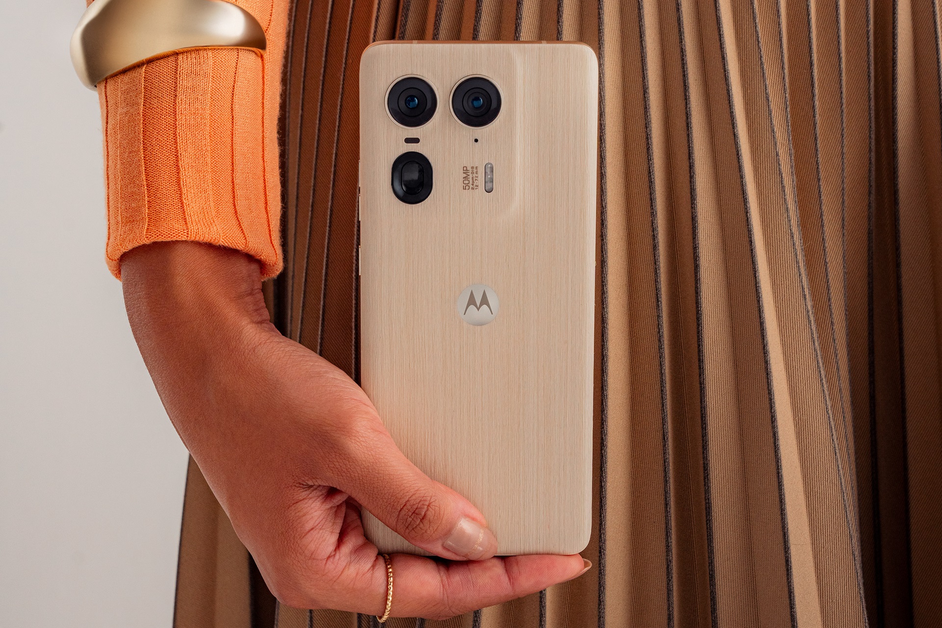 Motorola lancia in Italia gli stilosissimi Edge 50 Fusion, Pro e Ultra a partire da 449 euro