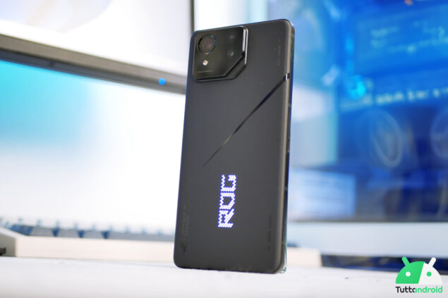 asus rog phone 8 pro display secondario