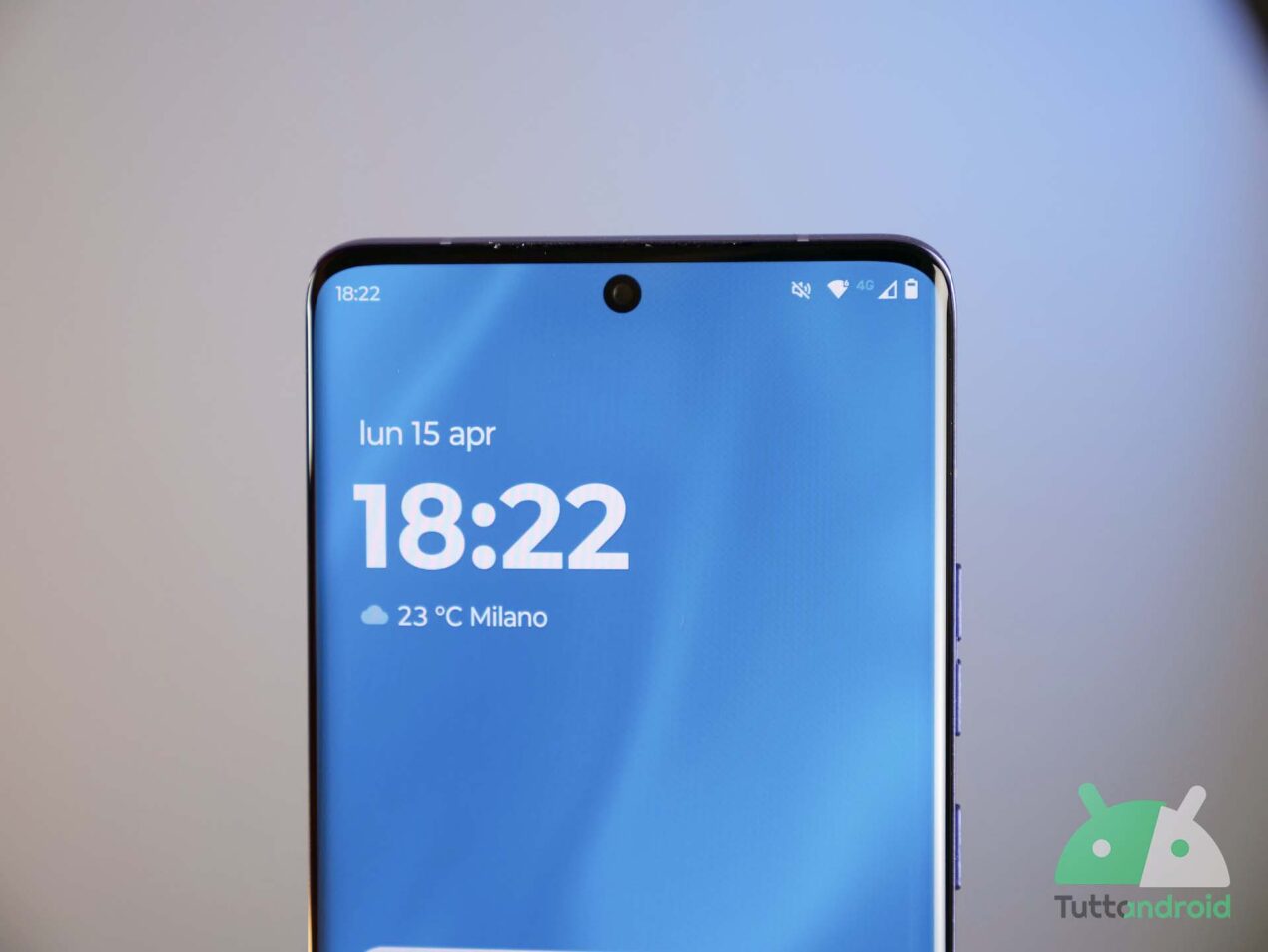 Quasi 100 euro di sconto in un mese: fate vostro Motorola Edge 50 Fusion