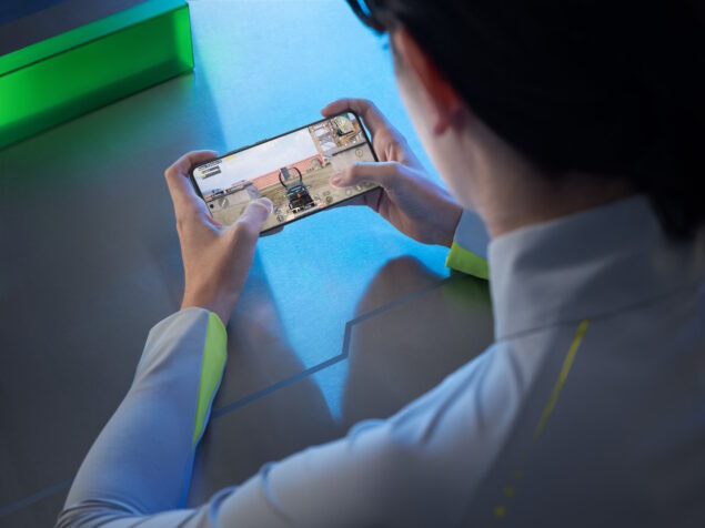 POCO F6