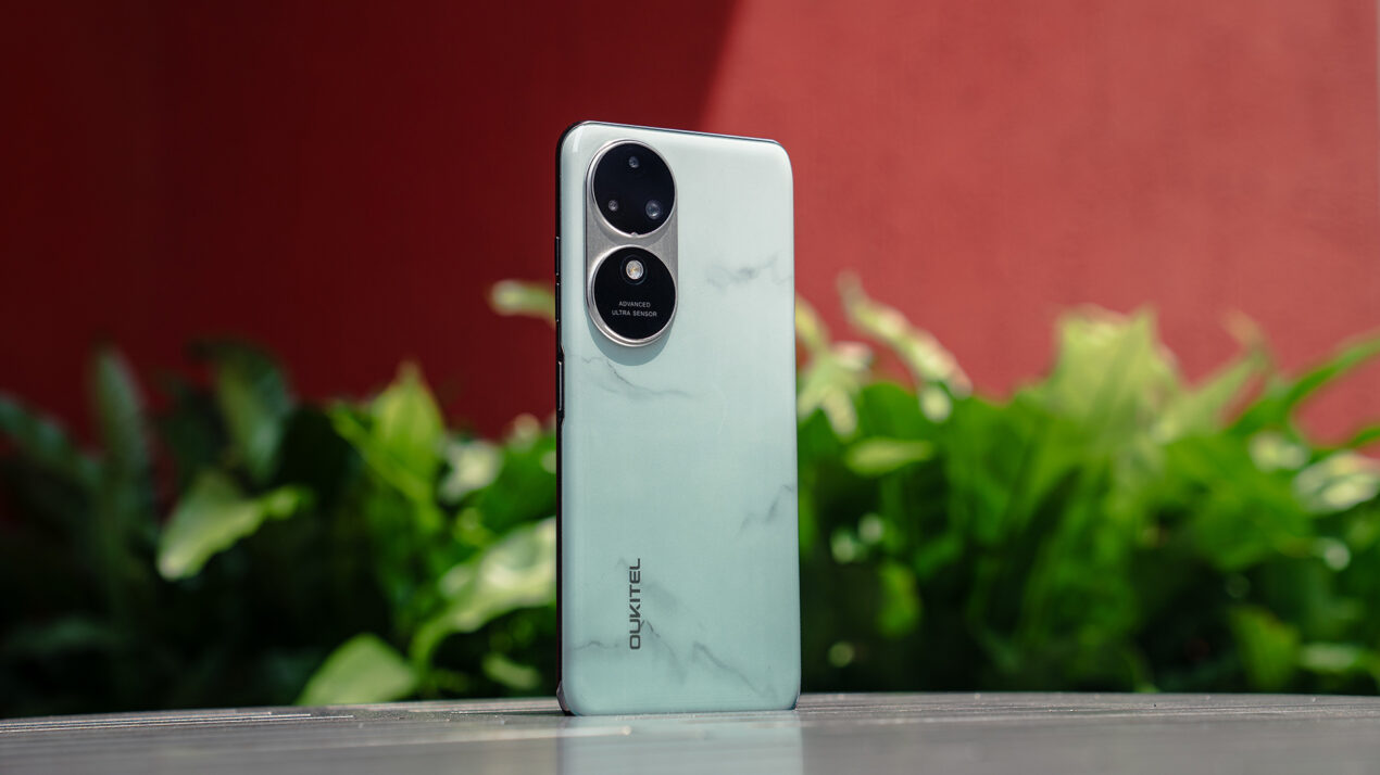 OUKITEL C38 è ufficiale, con una cover posteriore che sembra fatta di marmo