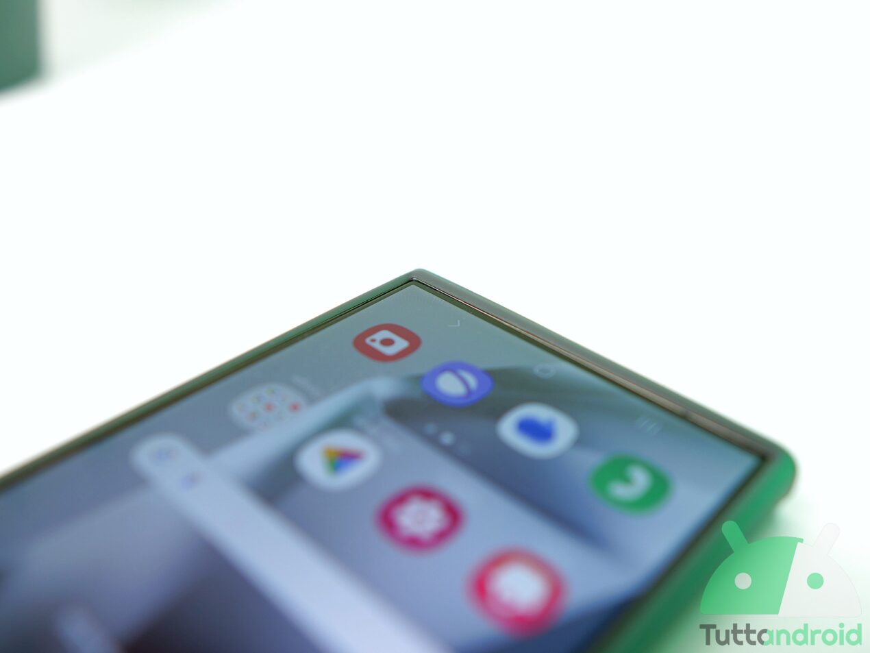 Questo nuovo video della Samsung One UI 7.0 vi farà felici: guardate che animazioni