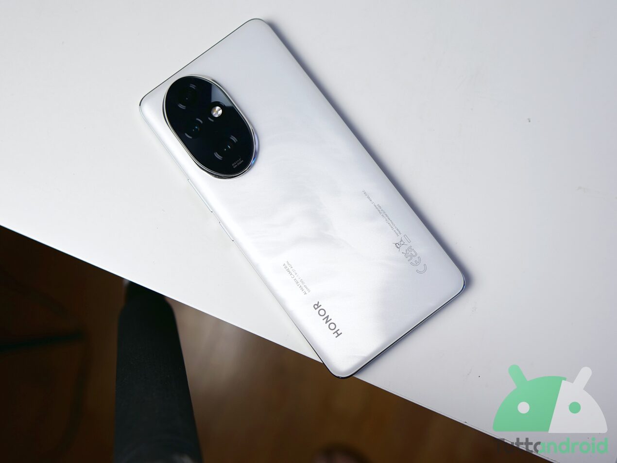 Nuovo aggiornamento in Italia per HONOR 200 e 200 Pro: meno novità, ma sempre importanti