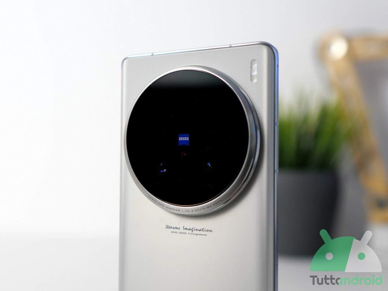 Recensione Vivo X100 Ultra: il frutto proibito di ogni appassionato