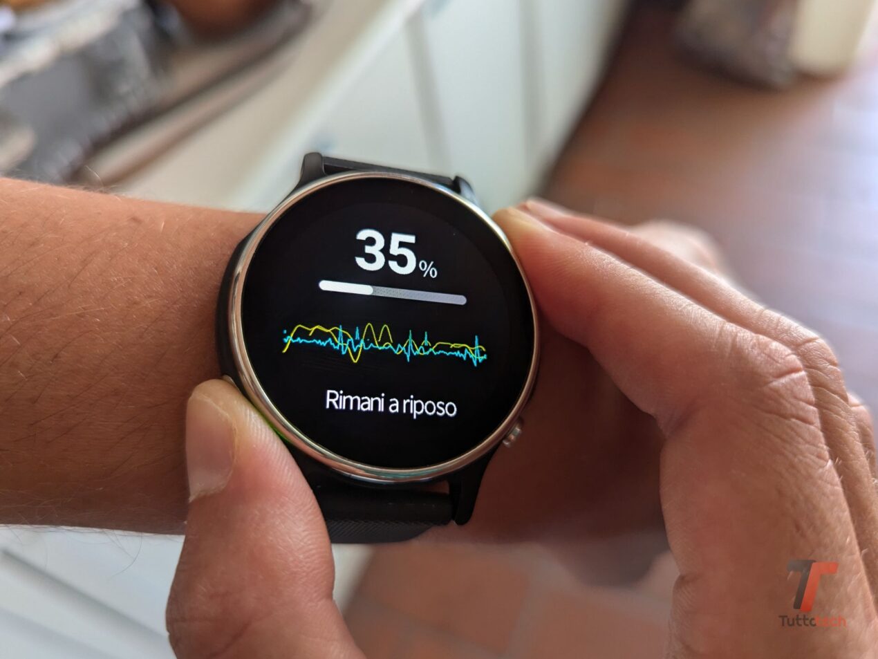 Recensione di ASUS VivoWatch 6: uno smartwatch che punta tutto sulla salute