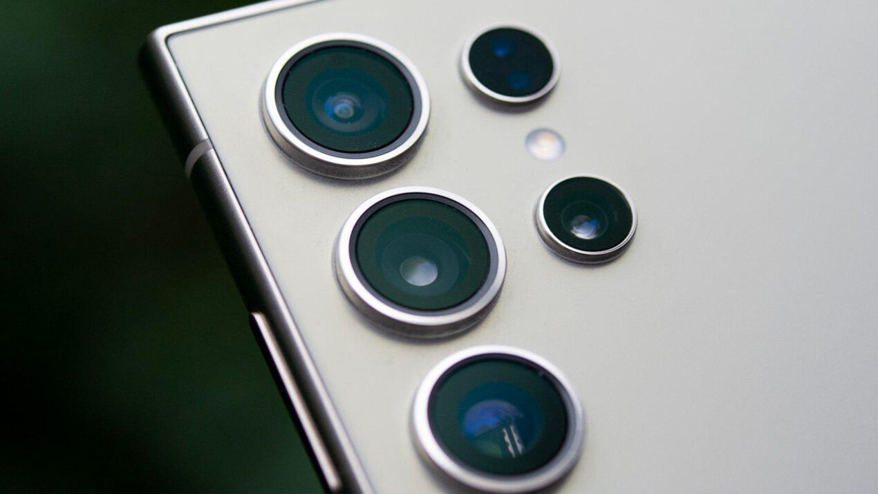 Le prime indiscrezioni sulle fotocamere del prossimo Samsung Galaxy S25 Ultra