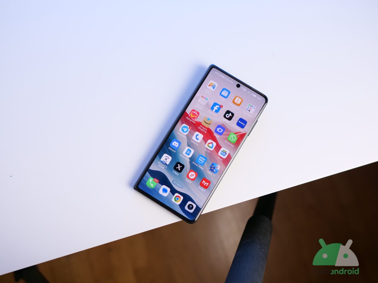 HONOR annuncia il piano di distribuzione di MagicOS 9: si parte da Magic V3