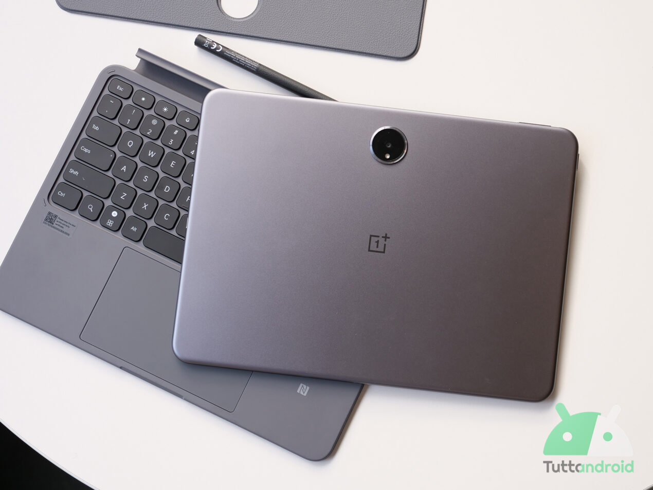 Il re della produttività con schermo 3K a 144Hz e Snapdragon 8 Gen 3: 255€ per OnePlus Pad 2