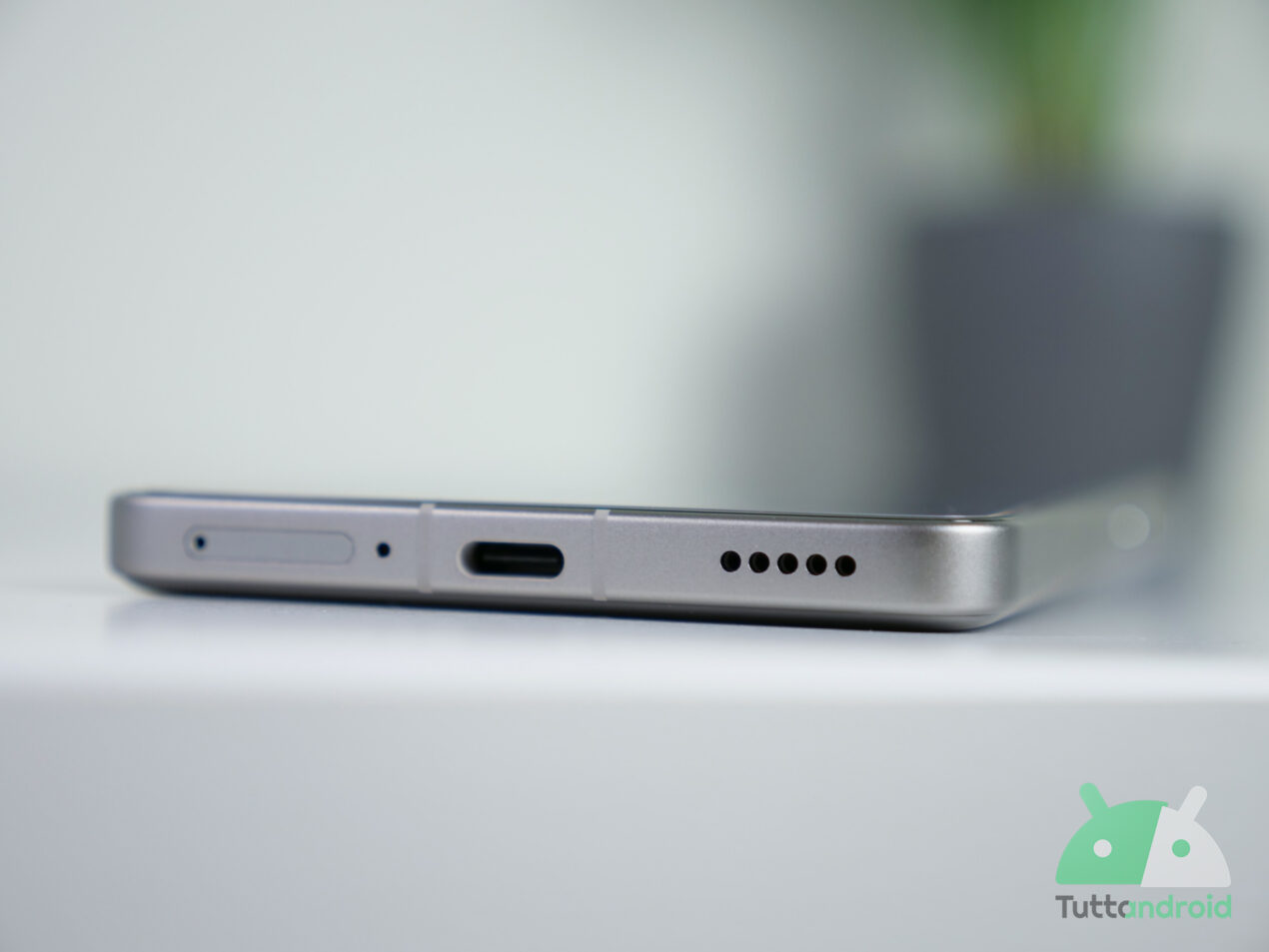 USB Type-C obbligatoria in UE: da oggi scatta l'obbligo per smartphone e non solo